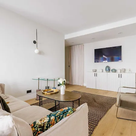 Cosy 1bdr 2p Champs Elysees Апартаменты Париж