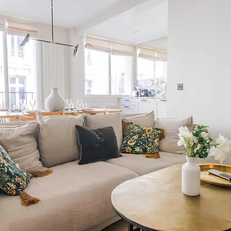 Cosy 1bdr 2p Champs Elysees * Париж